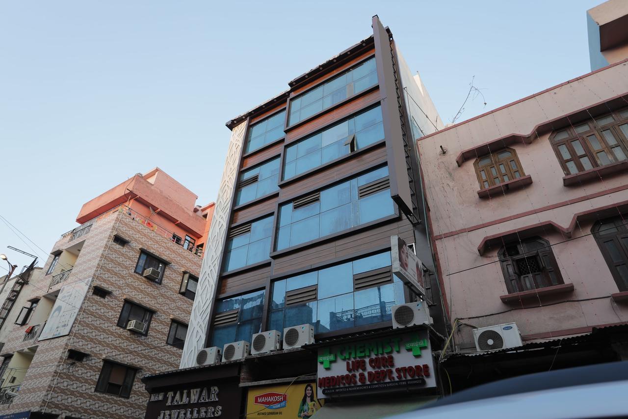 Hotel Corner Point Нью-Дели Экстерьер фото