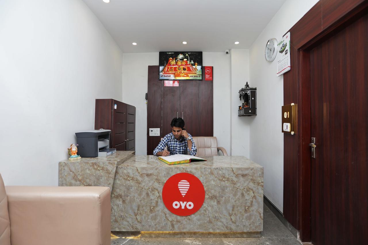 Hotel Corner Point Нью-Дели Экстерьер фото