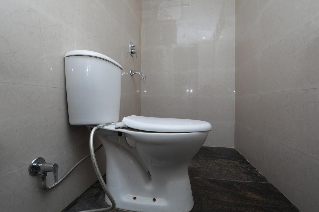 Hotel Corner Point Нью-Дели Экстерьер фото